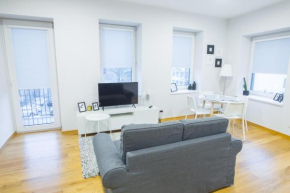 Bright 1BD Apartment in Old Town by Hostlovers, Kaunas
